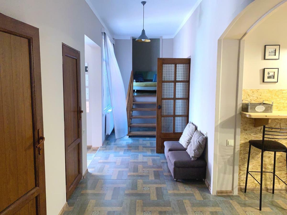 Hostel 47 บาทูมิ ภายนอก รูปภาพ